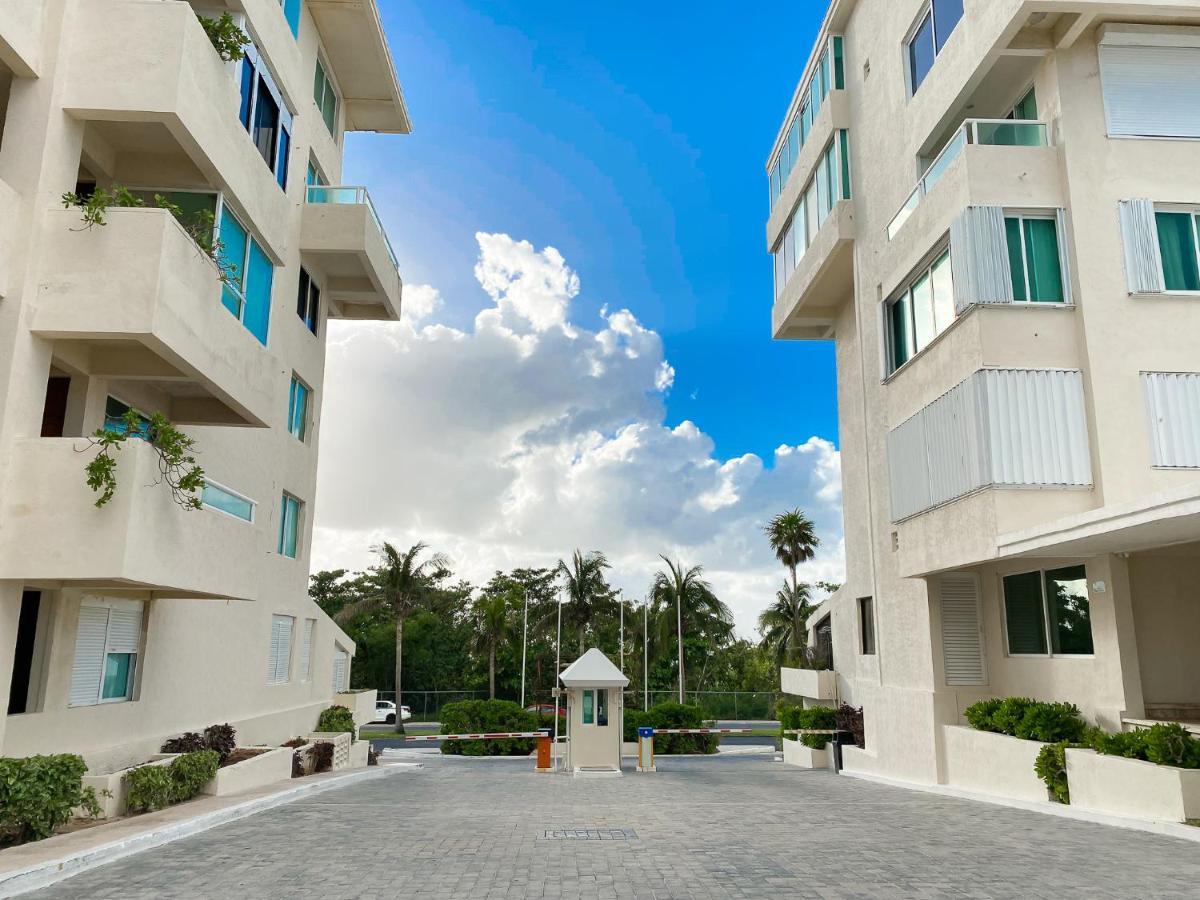 Apartment On The Beach With Terrace Ocean View, Brisas Cancun 01 By Beach & Ocean Apartments Exterior photo