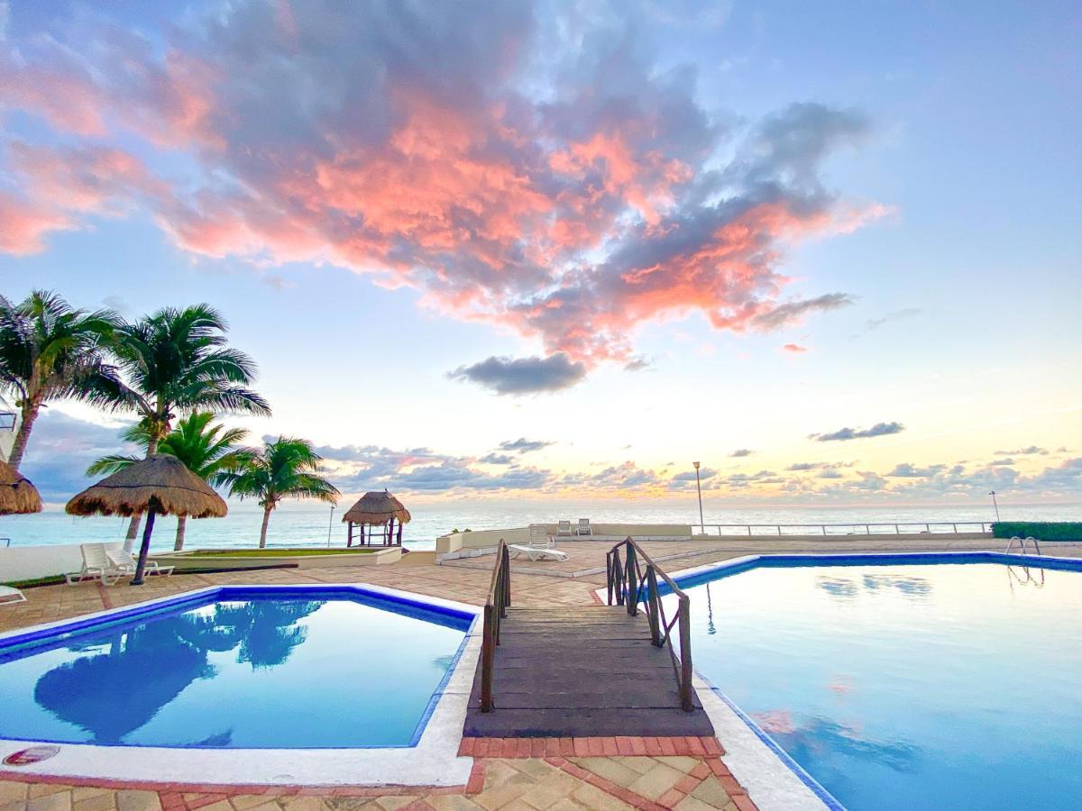 Apartment On The Beach With Terrace Ocean View, Brisas Cancun 01 By Beach & Ocean Apartments Exterior photo