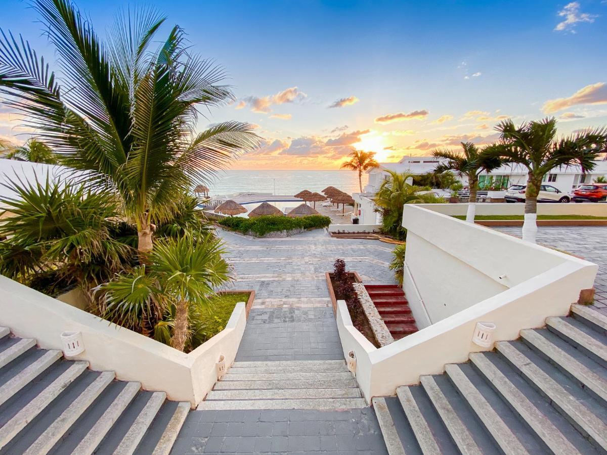 Apartment On The Beach With Terrace Ocean View, Brisas Cancun 01 By Beach & Ocean Apartments Exterior photo