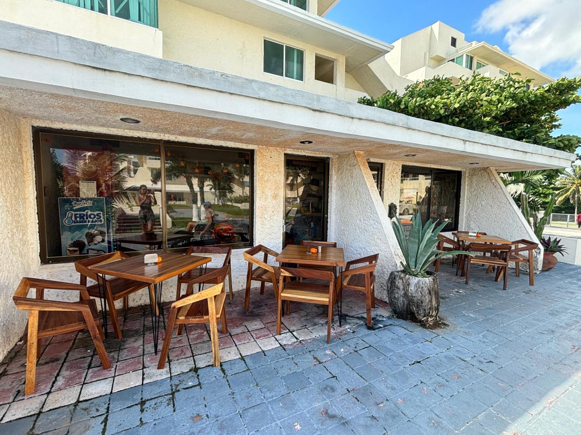 Apartment On The Beach With Terrace Ocean View, Brisas Cancun 01 By Beach & Ocean Apartments Exterior photo